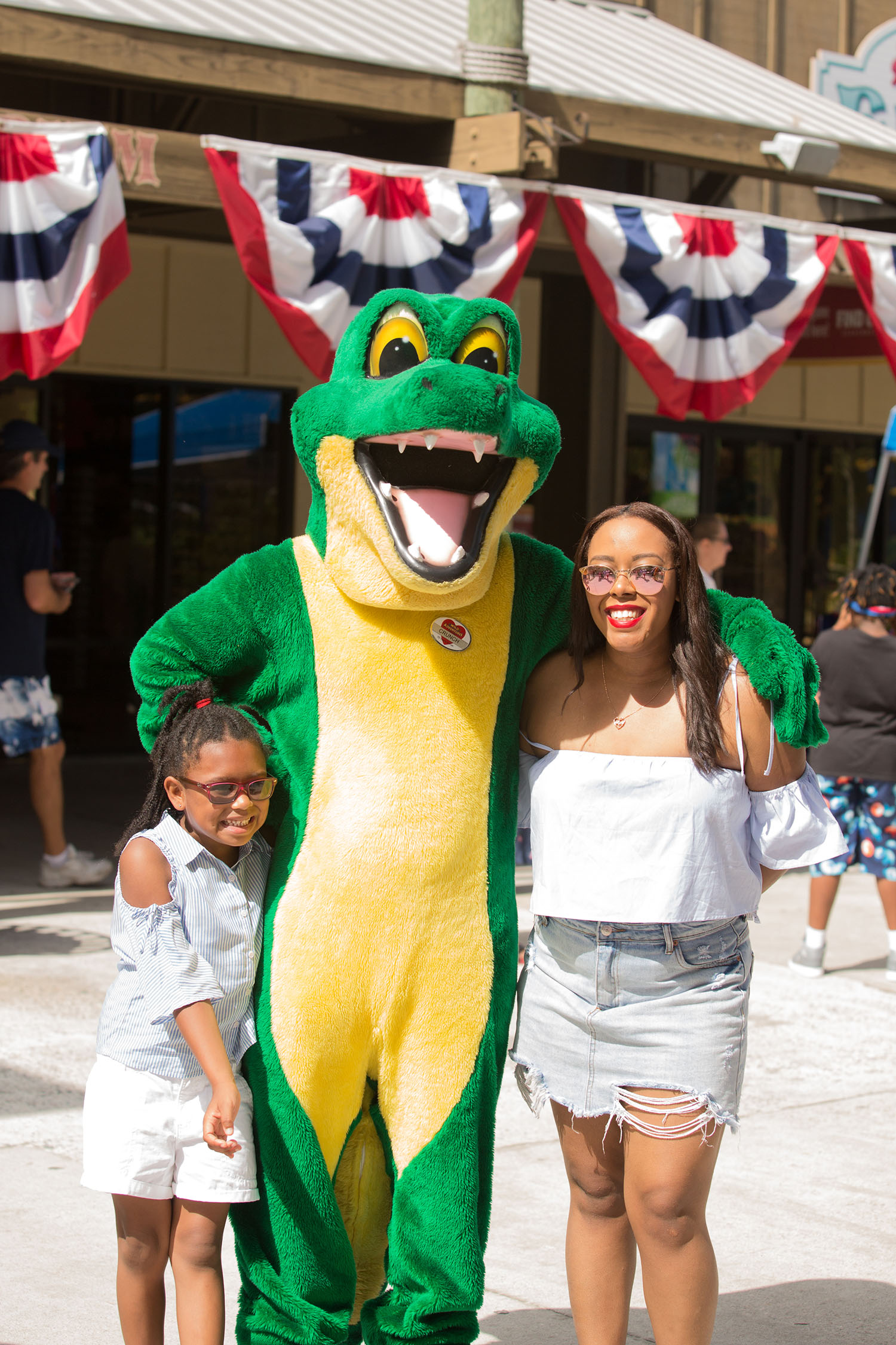 Lifestyle blogger Bianca Dottin and her family in a Wild Adventures Travel Guide 4 Wild Adventures Travel Guide - Bianca Dottin