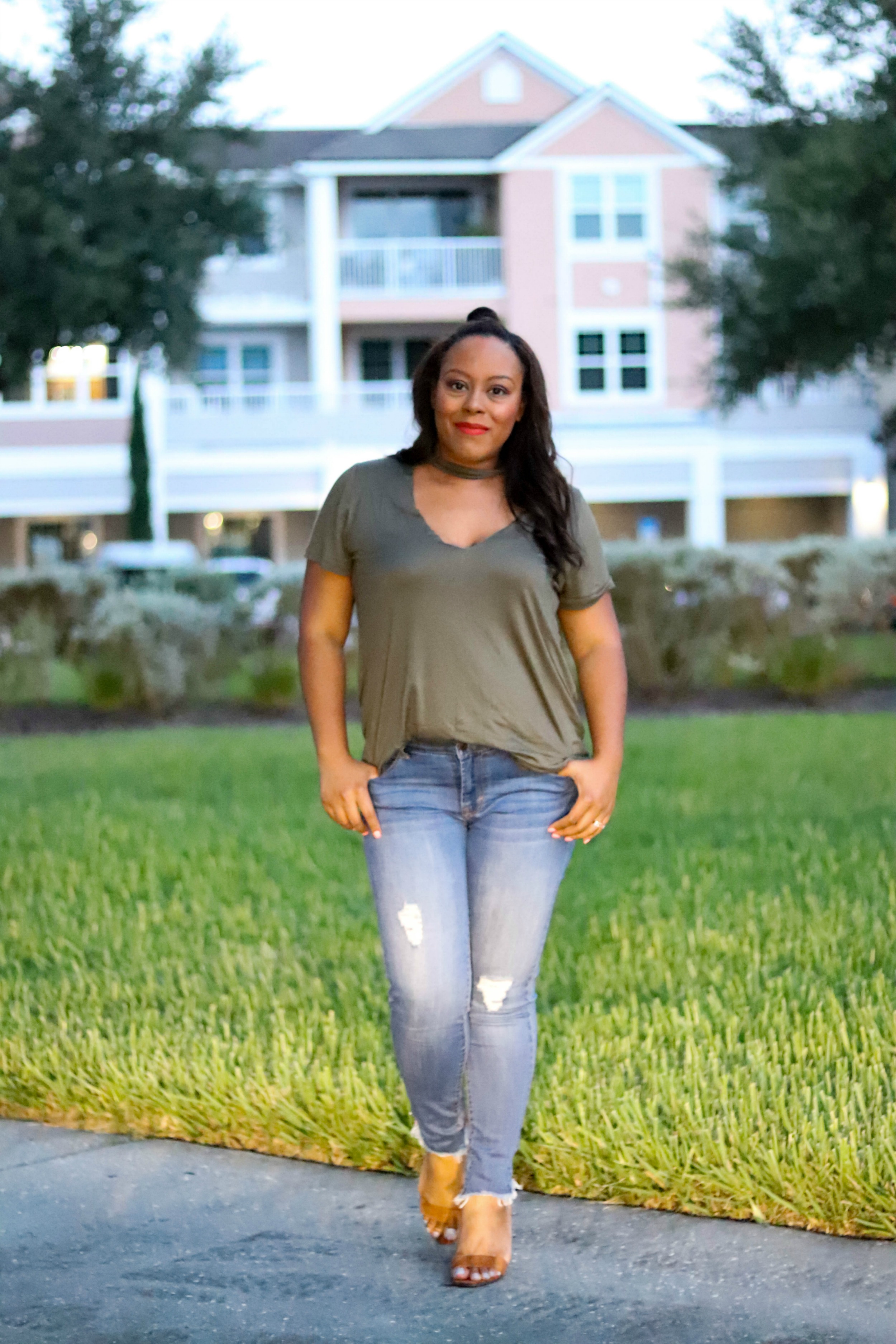 How to Deal With Being an Extroverted Introvert