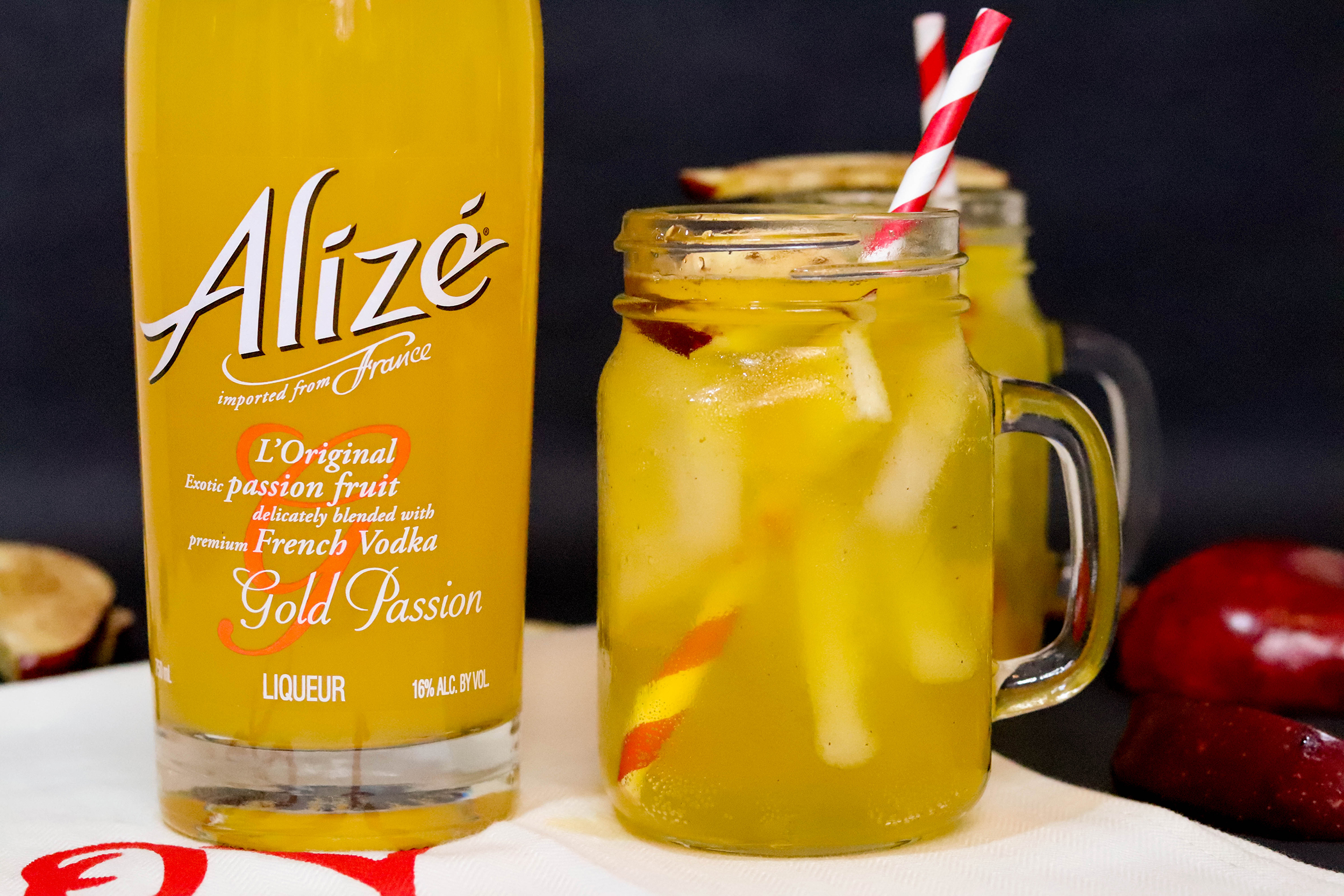 Passionfruit Apple Cider Cocktail | Bianca Dottin