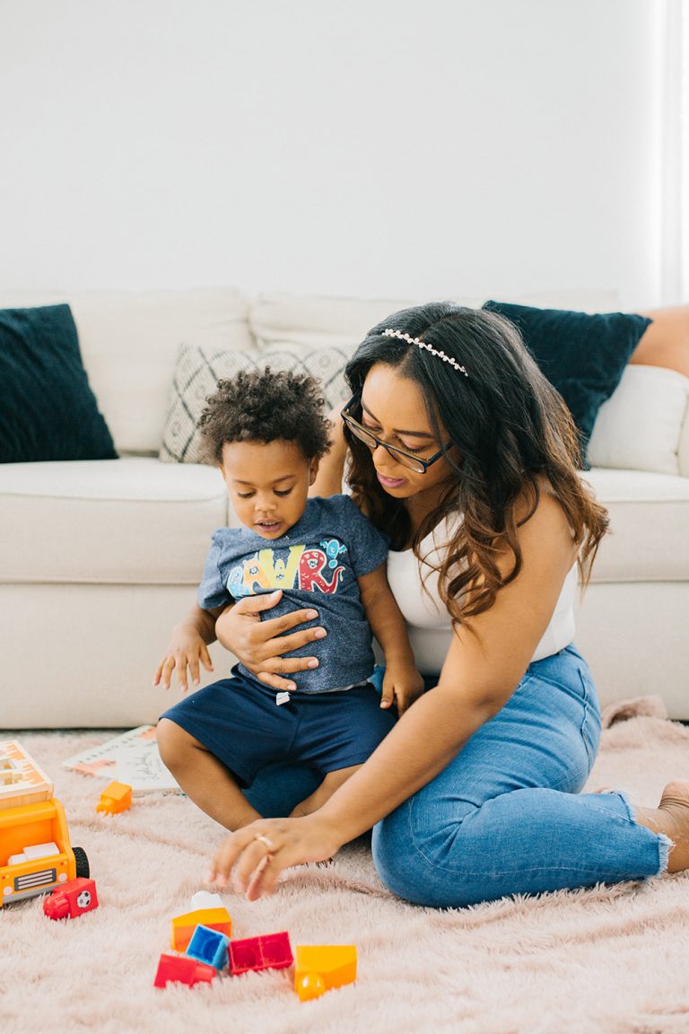 16 Ways to Encourage Creative Play in Your Kids | Bianca Dottin
