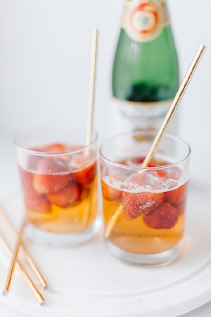 Strawberry Apple Cider Mocktail – Bianca Dottin