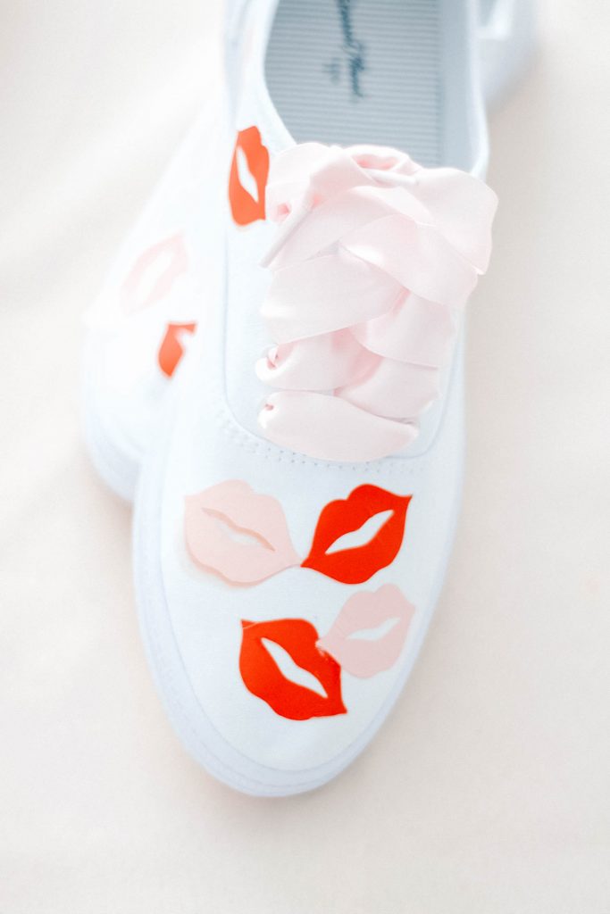 DIY Lip Print sneakers