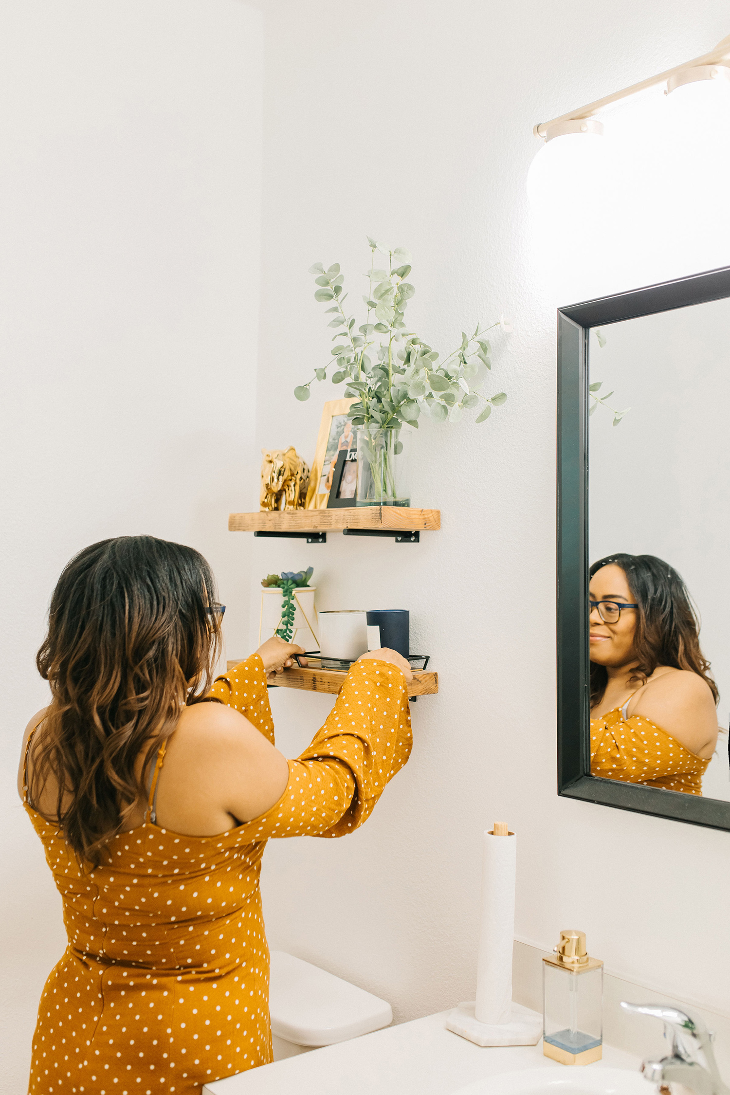 diy floating shelves
