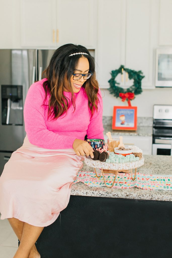 Hot Chocolate Charcuterie Board DIY in 3 Simple Steps Hot Chocolate Charcuterie Board DIY in 3 Simple Steps